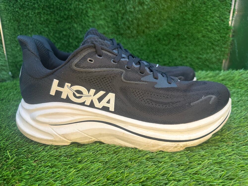 Hoka One One Clifton 10 1162030-BWHT Athletic Sneaker Men's 12D Black Jacquard